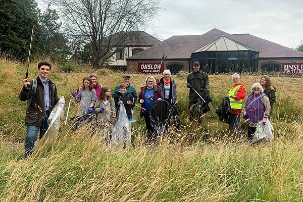 Alex Wagner and Bowbrook residents litter picking